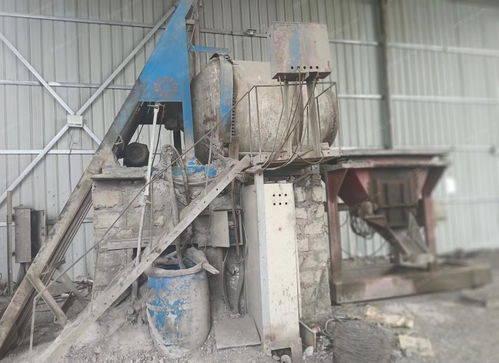 西藏拉萨回家养蛙,低价处理电杆厂设备,包括行车 焊机 搅拌站 空压机 钢模等